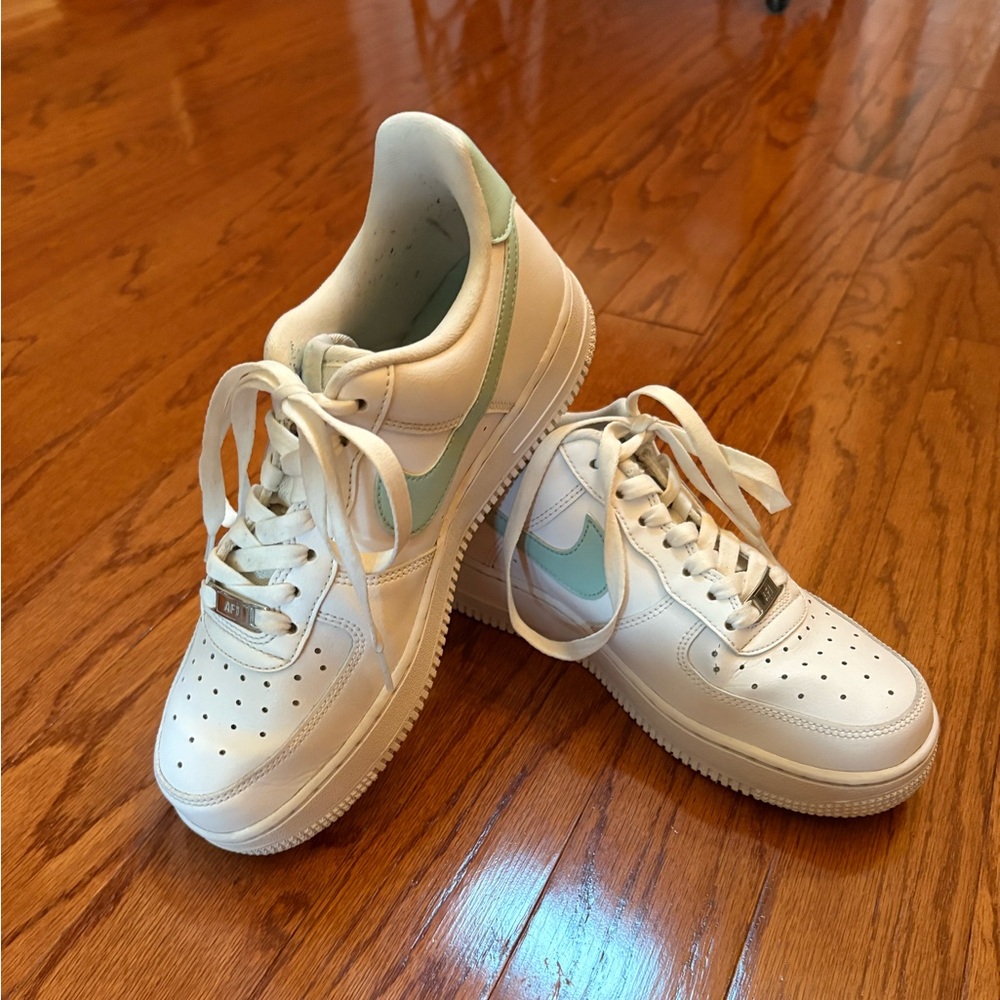Nike Air Force 1
